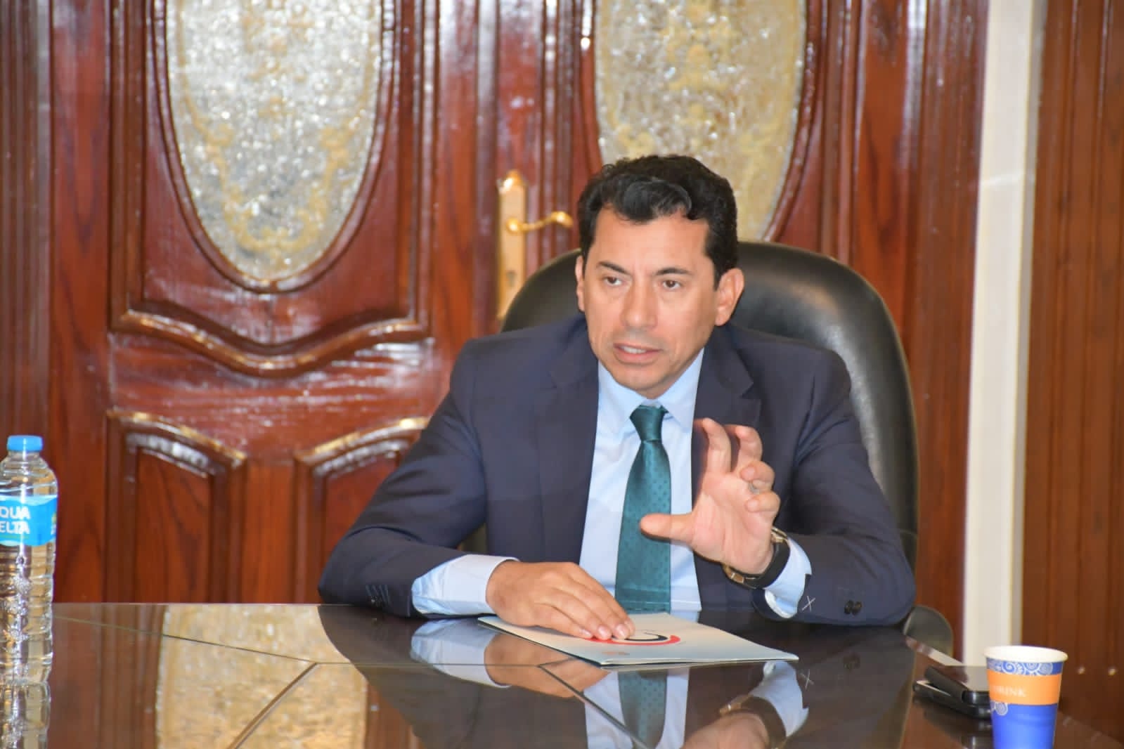 لقاء وزير الرياضة مع عدد من المؤثرين رياضيًا (2)