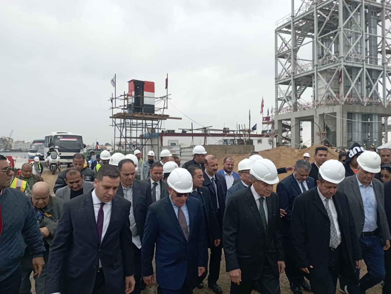 زيارة وزير التموين لبورسعيد 