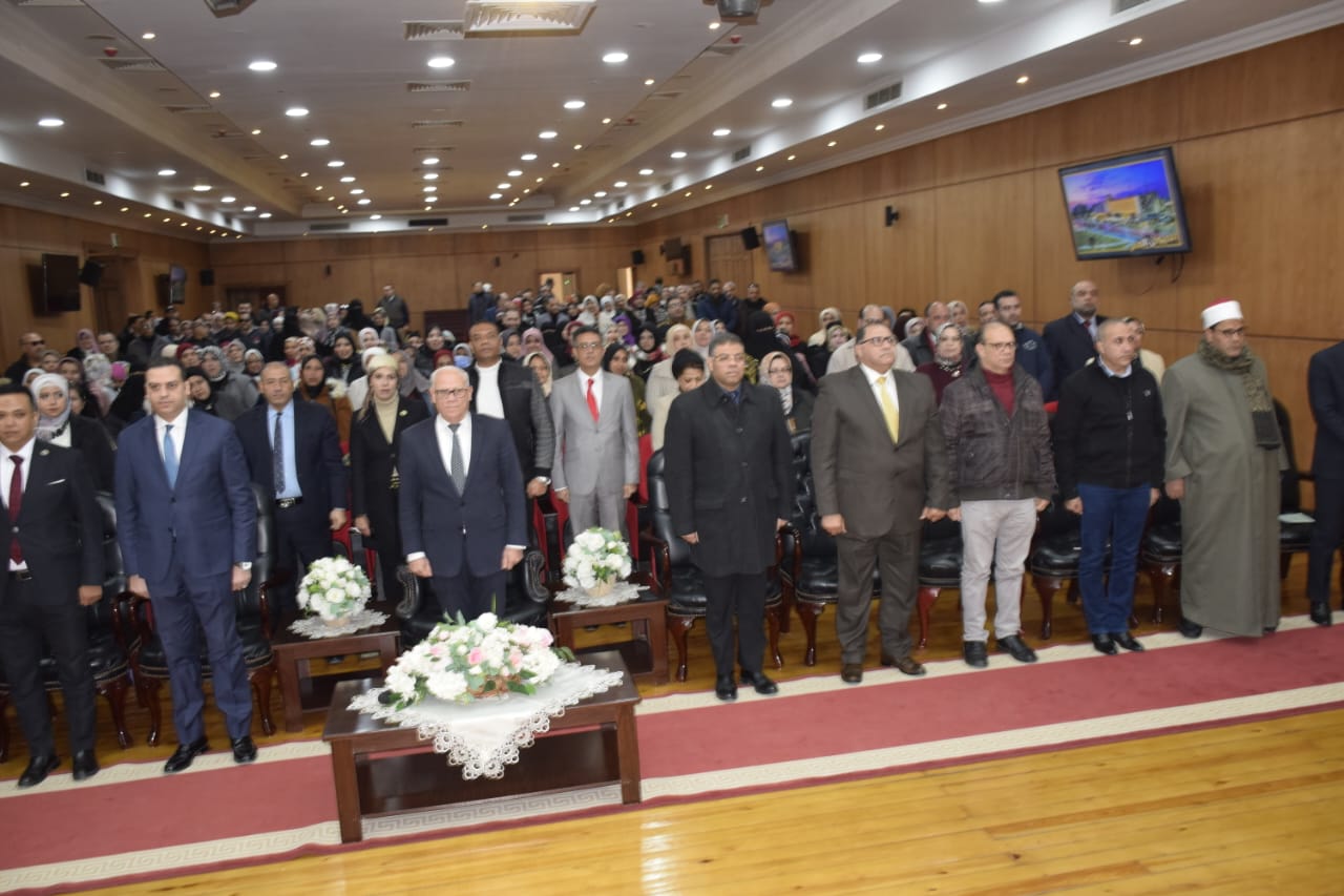 محافظ بورسعيد يستقبل وفد وزارة المالية