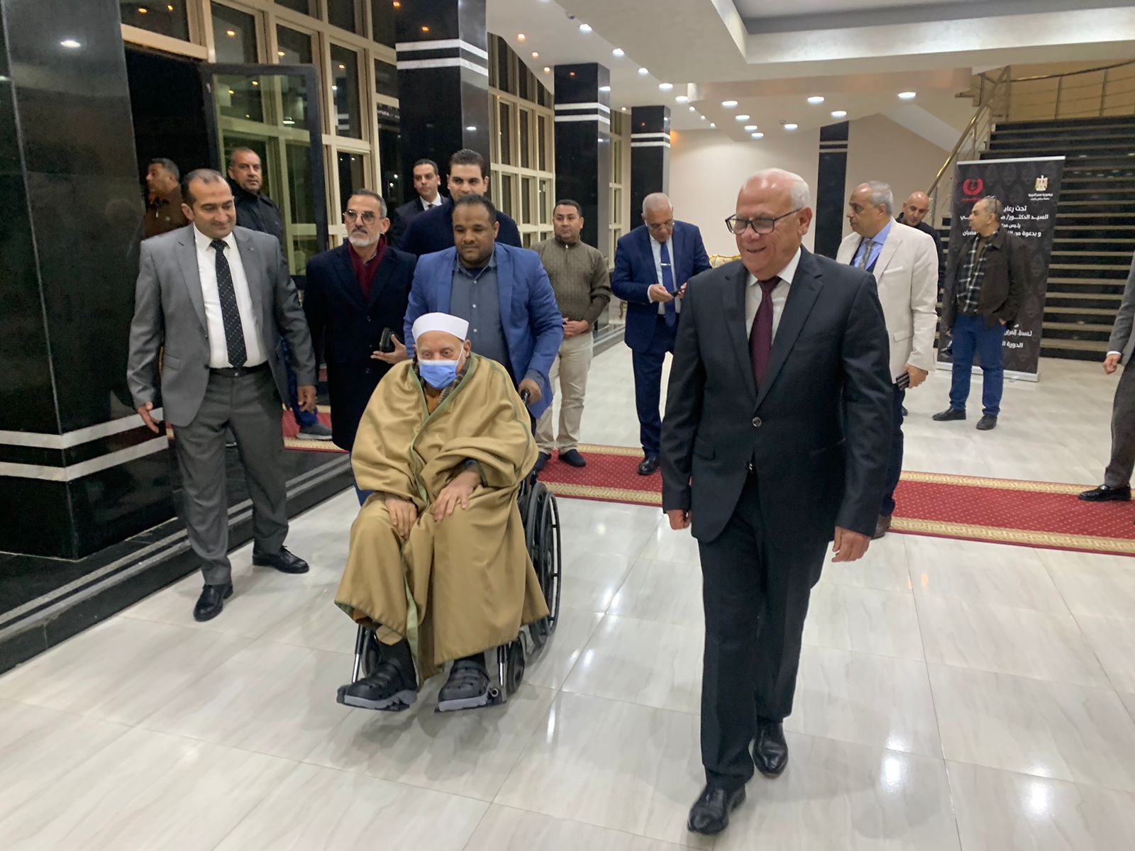 محافظ بورسعيد ووزير الأوقاف يلتقيان رؤساء مسابقات القرآن ووفود العالم المشاركة بمسابقة بورسعيد الدولية