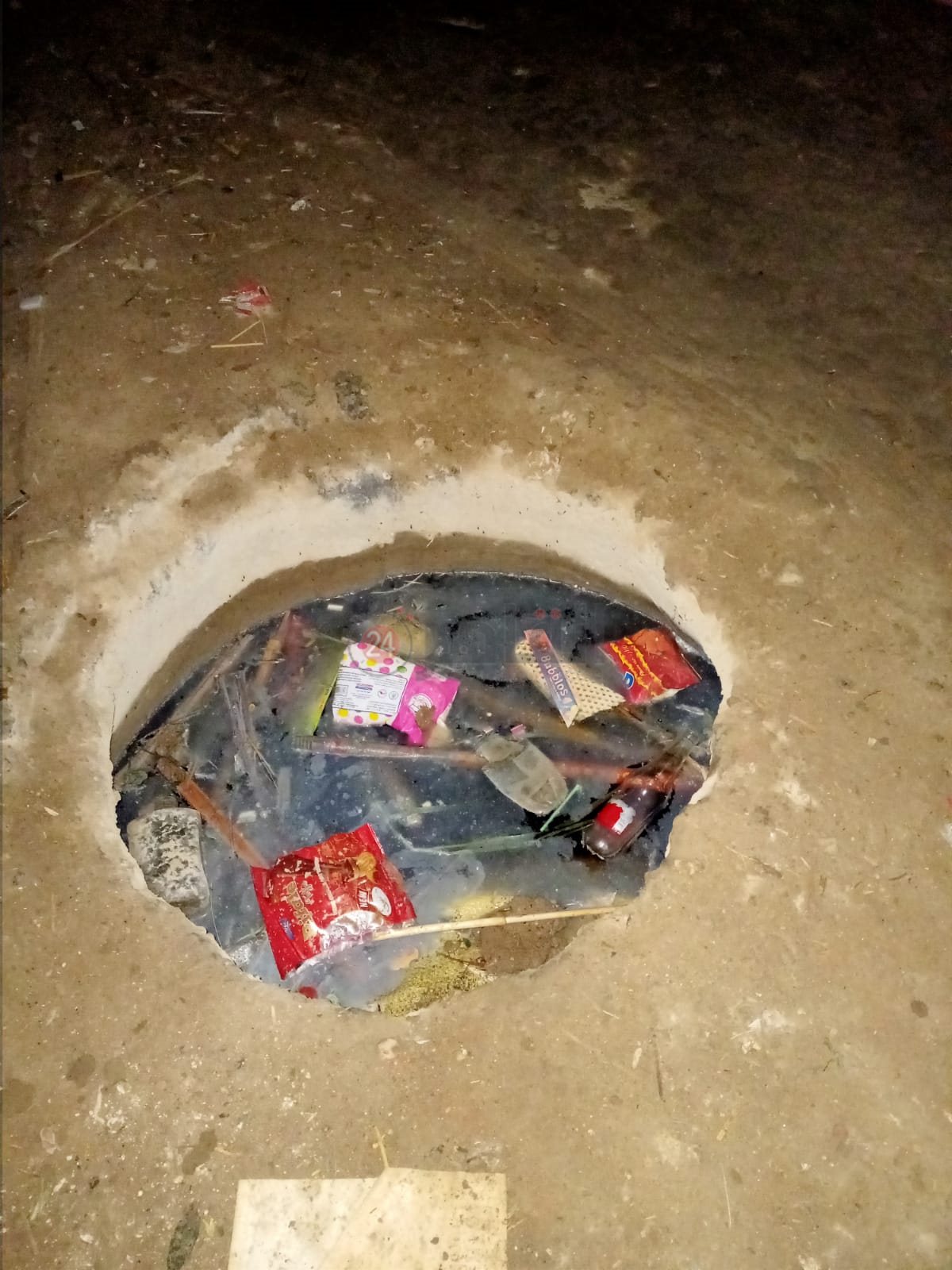 انتشال طفلة سقطت في بالوعة صرف صحي مفتوحة بمركز إطسا في الفيوم