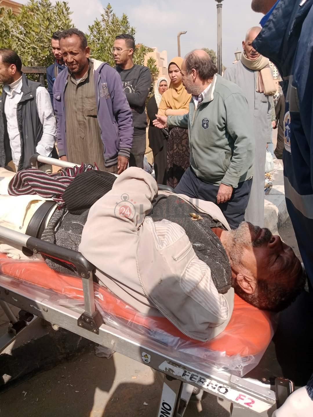 إصابة سائق تاكسي في حادث تصادم بالفيوم