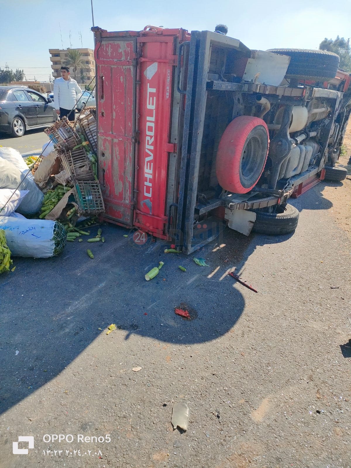 إصابة 5 أشخاص في حادث تصادم سيارتين بطريق الصالحية في الشرقية