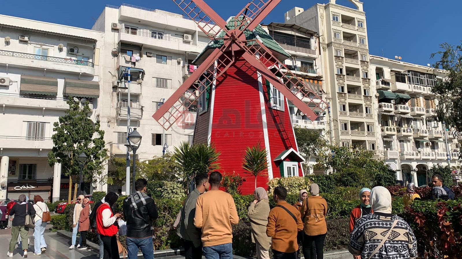 حديقة فريال ببورسعيد - قص