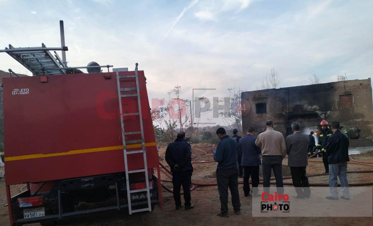 الصور الأولي لحريق مصنع طوب بالبحيرة 