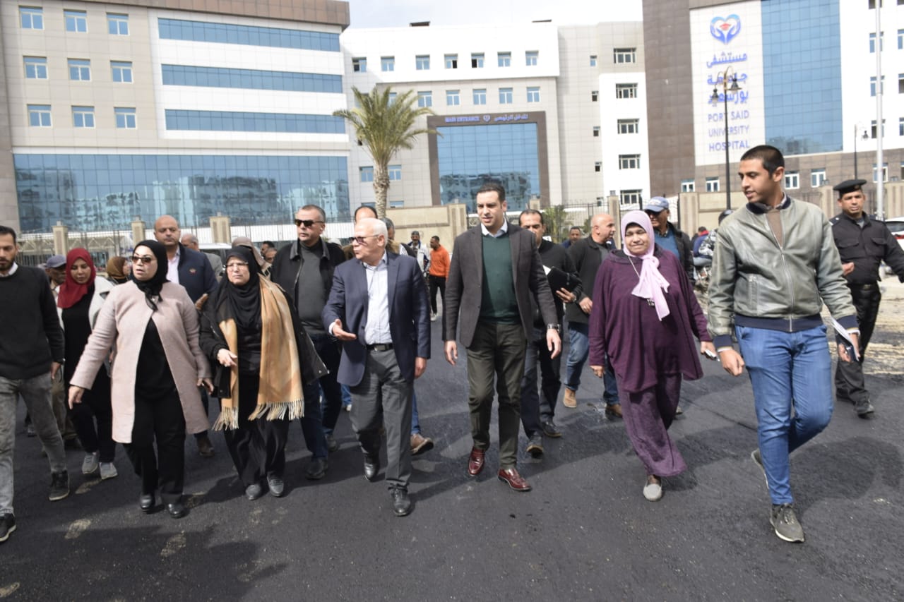 محافظ بورسعيد يتفقد منطقة السيدة خديجة 