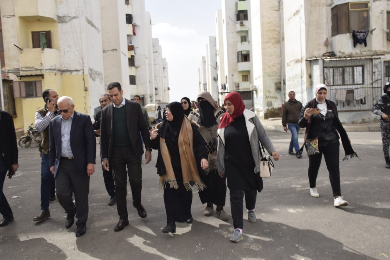 محافظ بورسعيد يتفقد منطقة السيدة خديجة 