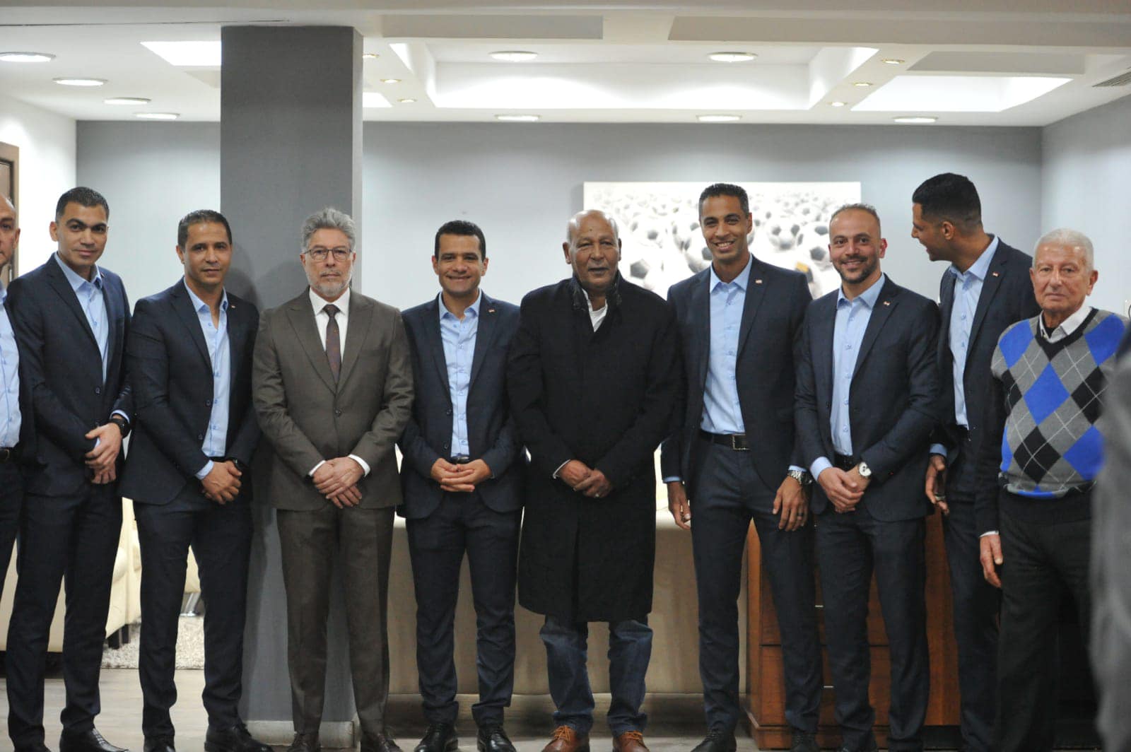 تكريم الحكام المشاركين في أمم إفريقيا (12)