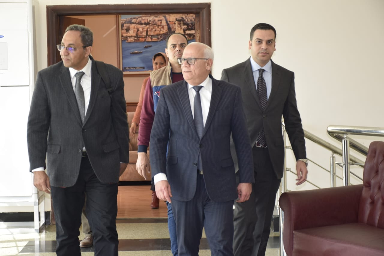 محافظ بورسعيد يفتتح ورشة العمل الاقليمية التوجيهية لتقديم الدعم الفني اللازم لاعداد أدلة ارشادية للهوية البصرية