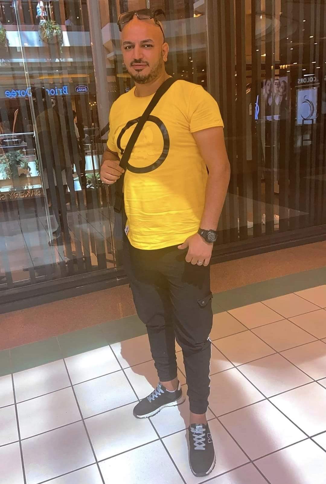 الشاب المتوفي 