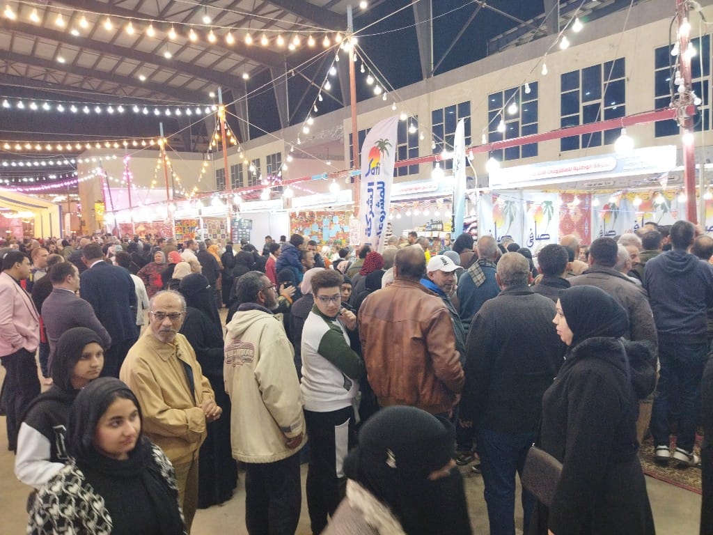 افتتاح معرض 