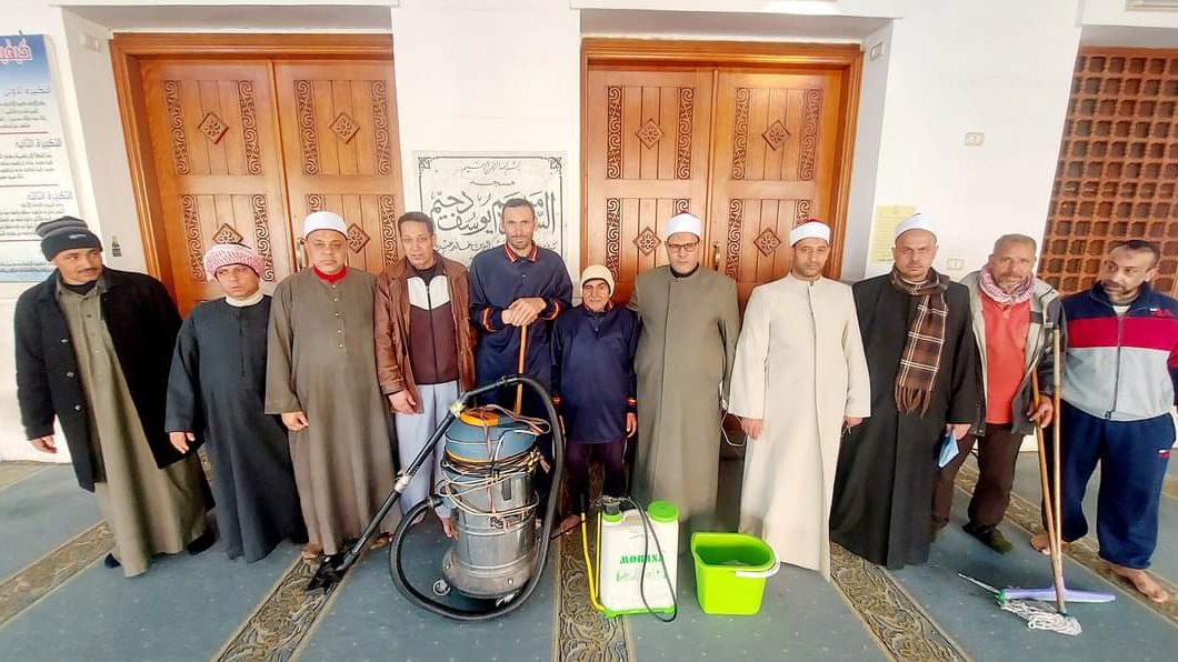 حملة نظافة مكبرة بمساجد بورسعيد استعدادا لشهر رمضان الكريم - قص