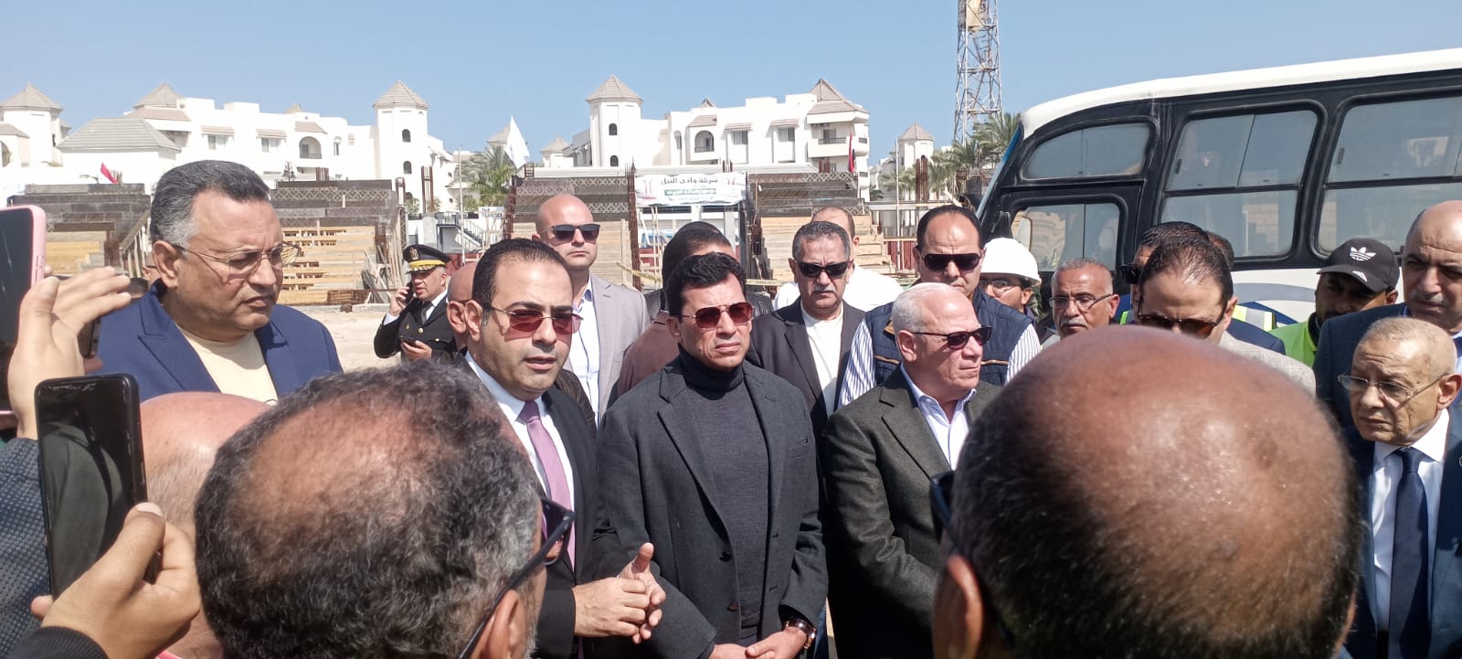 وزير الشباب والرياضة