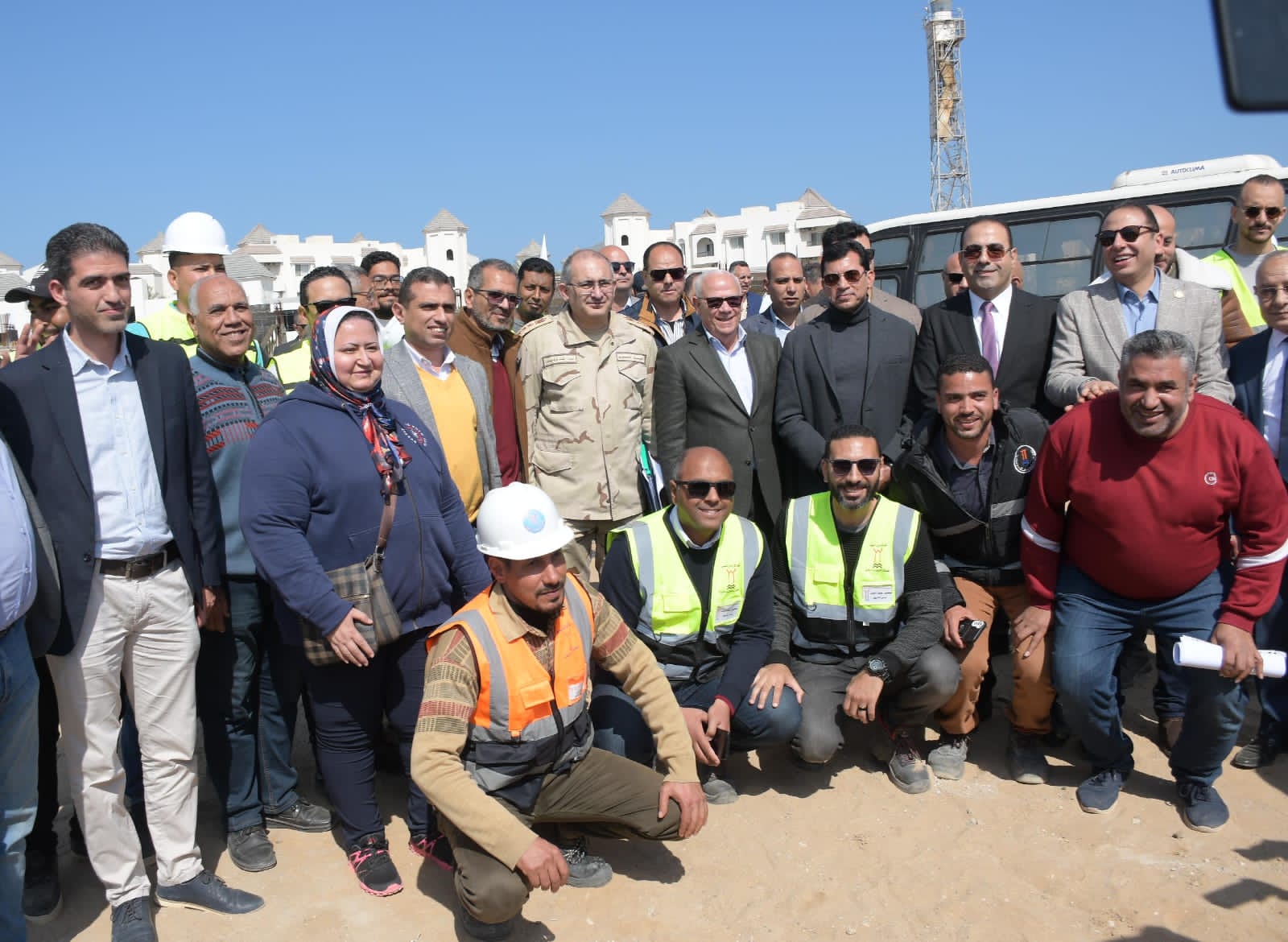 وزير الشباب والرياضة يتفقد سير الأعمال الإنشائية باستاد النادي المصري الجديد