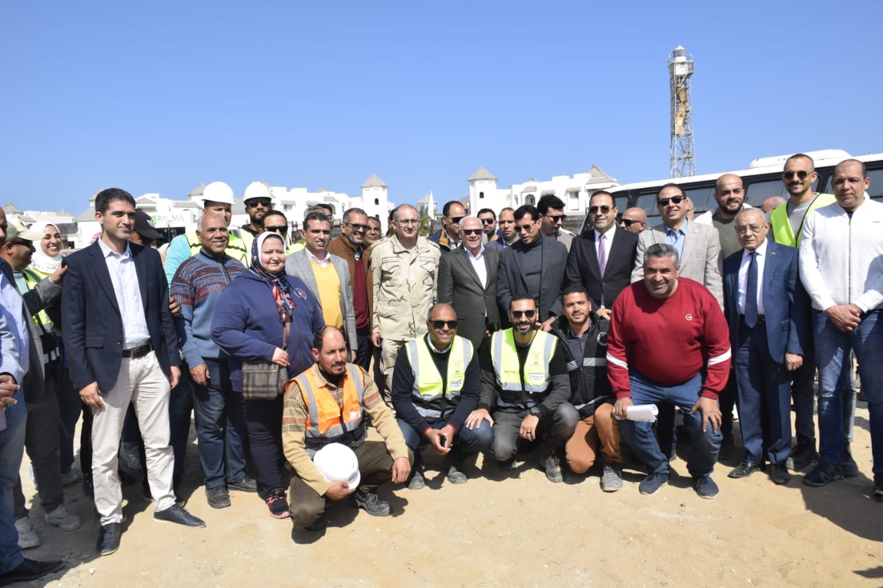 وزير الشباب والرياضة يتفقد سير الأعمال الإنشائية باستاد النادي المصري الجديد