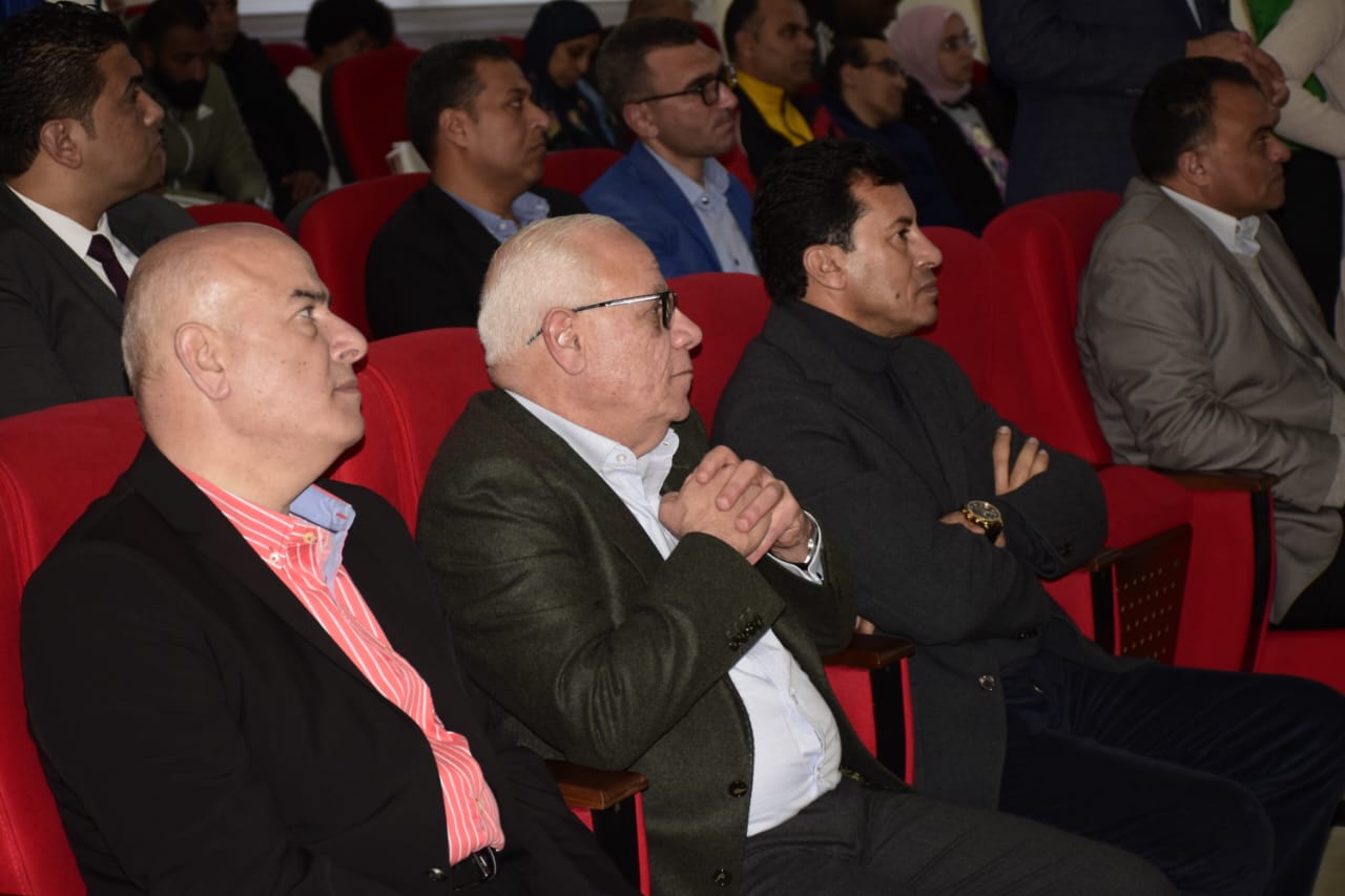وزير الشباب يشهد ختام الملتقى التثقيفي لمدربي ومساعدي مراكز تدريب كرة القدم للفتيات