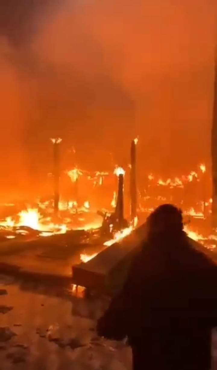 حريق يلتهم كافيه داخل قرية النورس السياحية ببورسعيد 