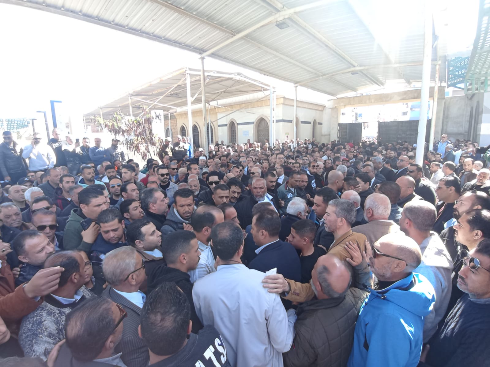 جنازة مهيبة لوالد النائب أحمد فرغلي ببورسعيد