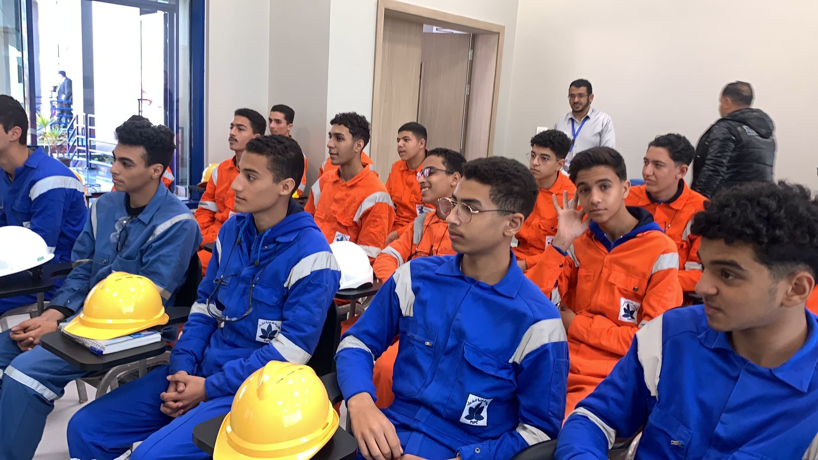 وزير البترول يتفقد أول مدرسة فنية تكنولوجية متقدمة ببورسعيد