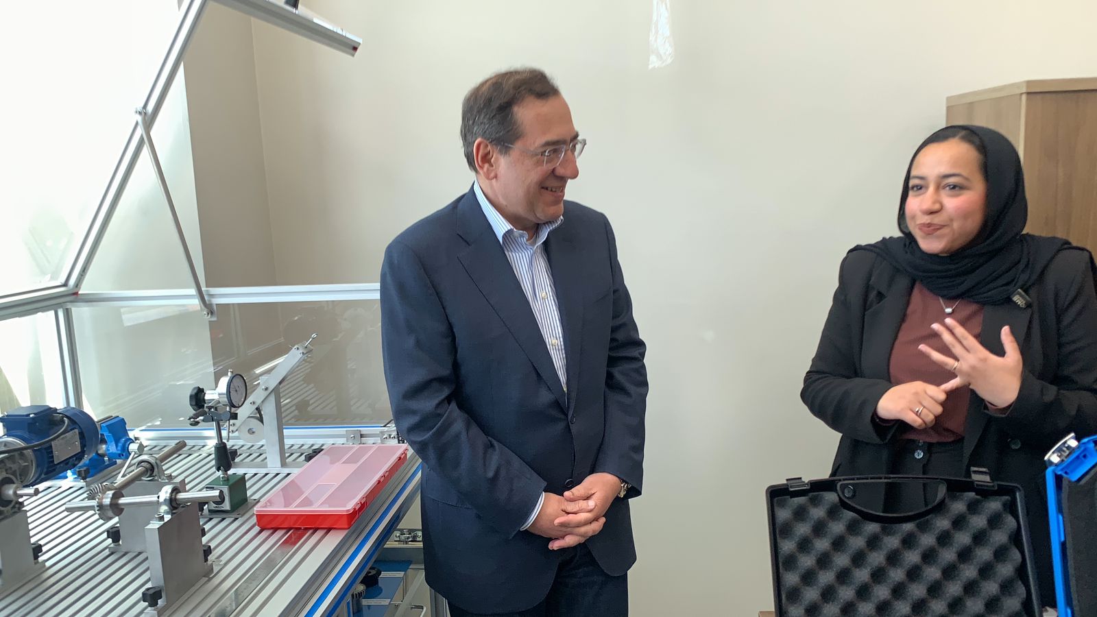 وزير البترول يتفقد أول مدرسة فنية تكنولوجية متقدمة ببورسعيد