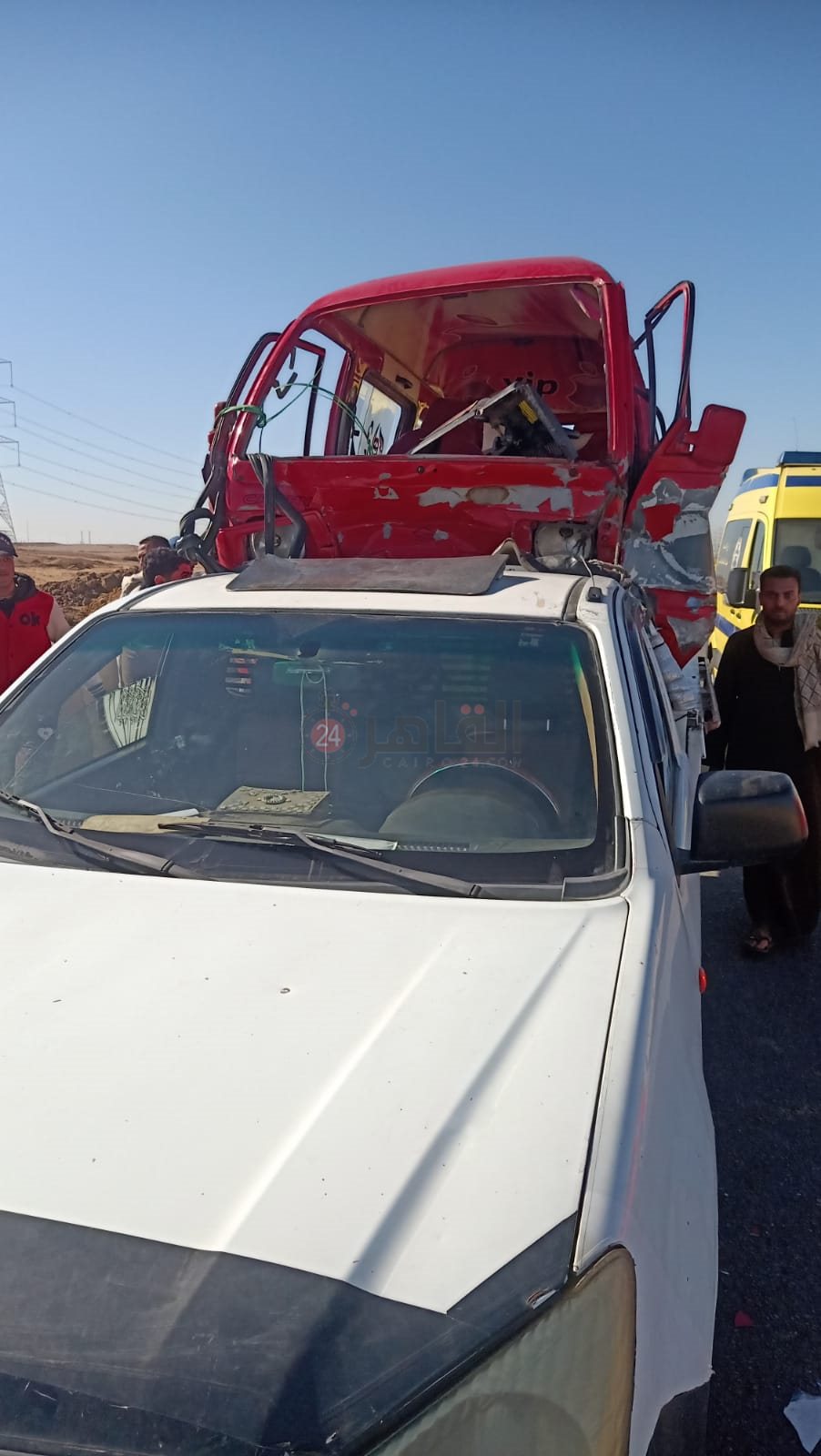 حادث تصادم سيارة نقل بسوزوكي بطريق العاصمة 2