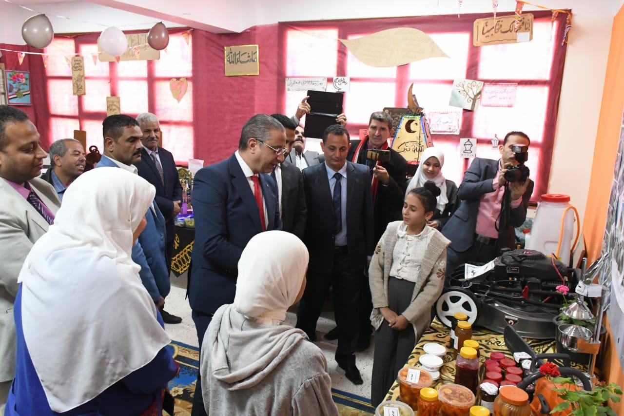 بتكلفة 16 مليون جنيه …محافظ الفيوم يفتتح مدرسة المجمع التعليمي بمدينة طامية 