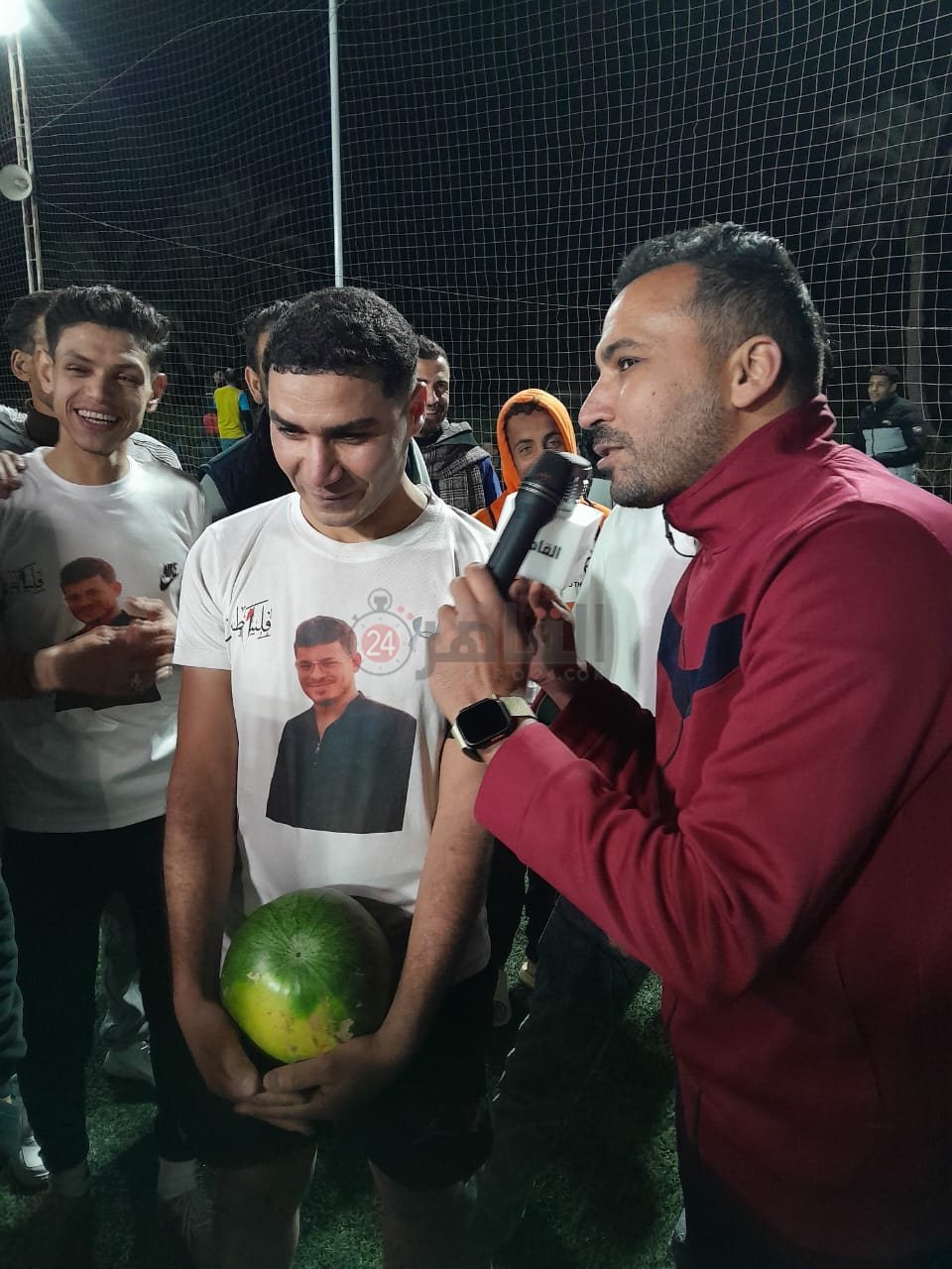 جائزه احسن لاعب في دورة رمضانيه بالفيوم عبارة عن بطيخه 