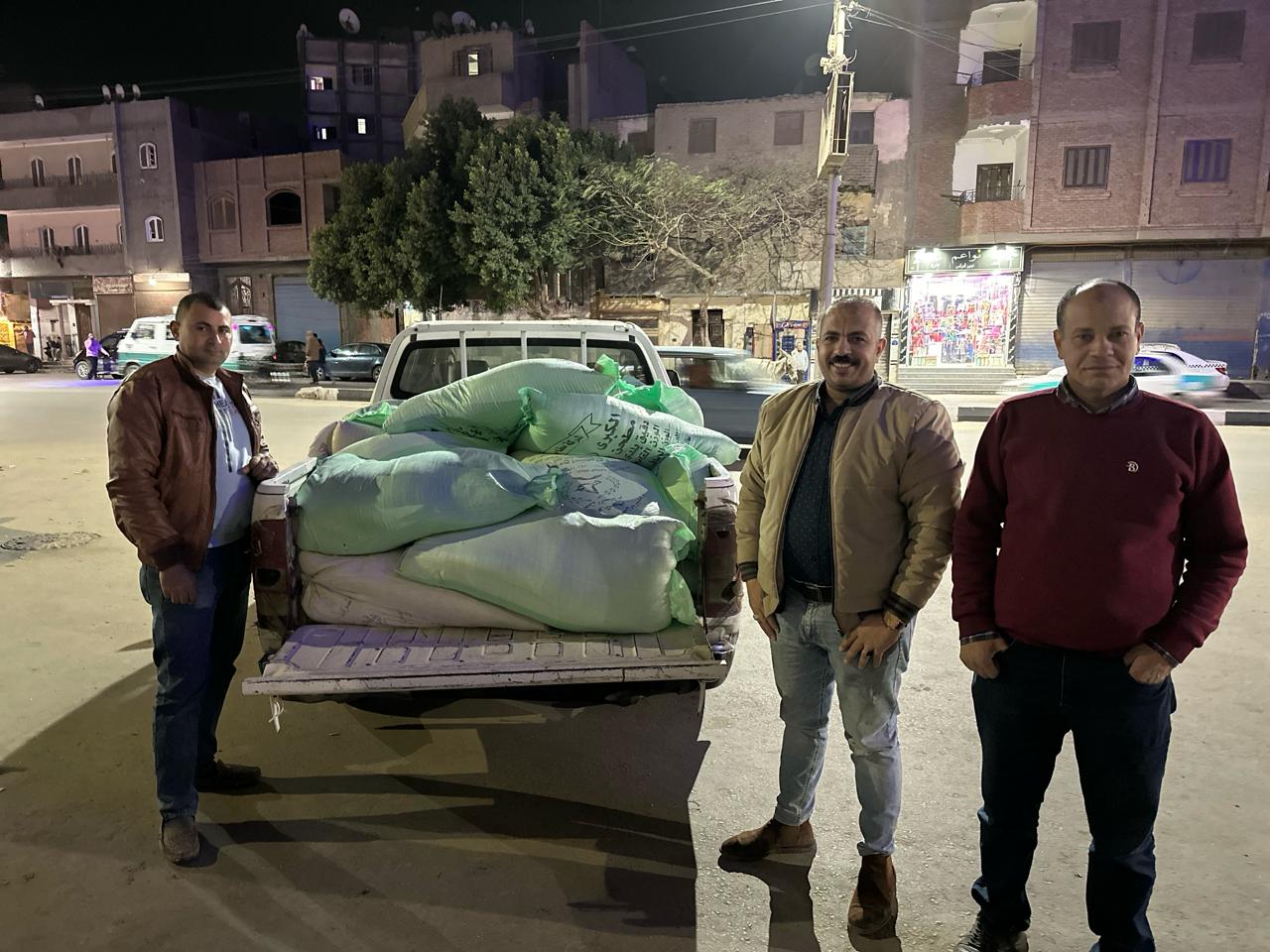 ضبط 6000 الف علبة سجائر ودقيق بدون فواتير في حملة مكبرة بالفيوم       