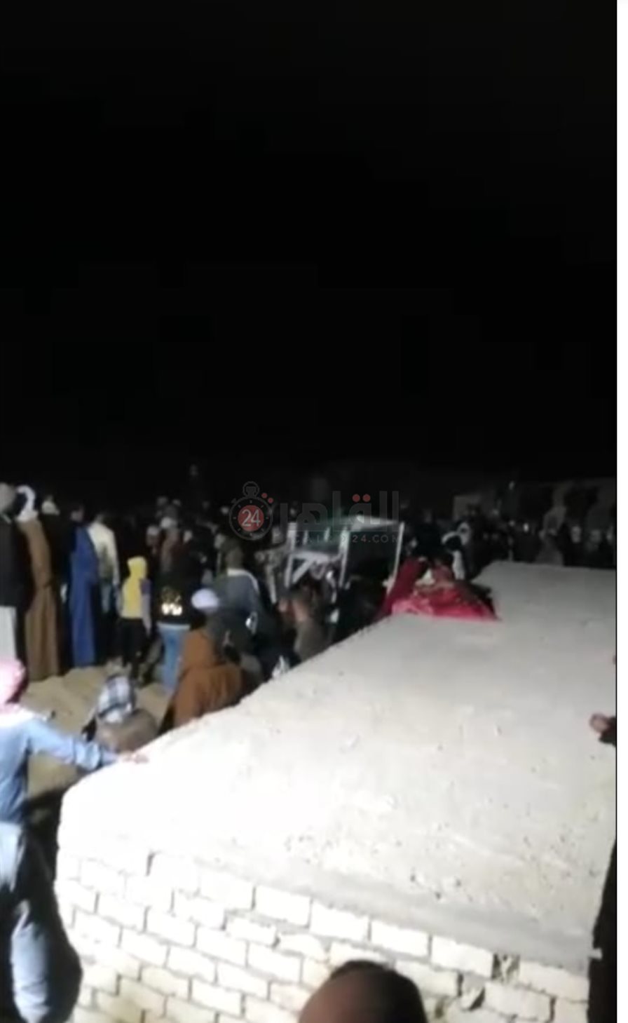 تشييع جثمان أحد ضحايا غرق مركب هجرة غير شرعية بالفيوم