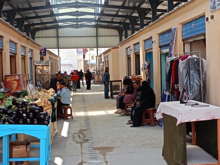 إقبال المواطنين على سوق الهنا منذ بدء التشغيل التجريبي