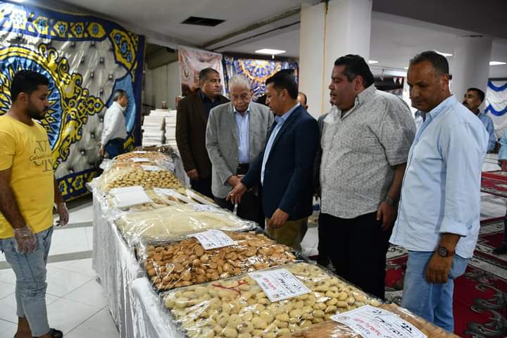 محافظ جنوب سيناء يفتتح معرض أهلا العيد بشرم الشيخ 