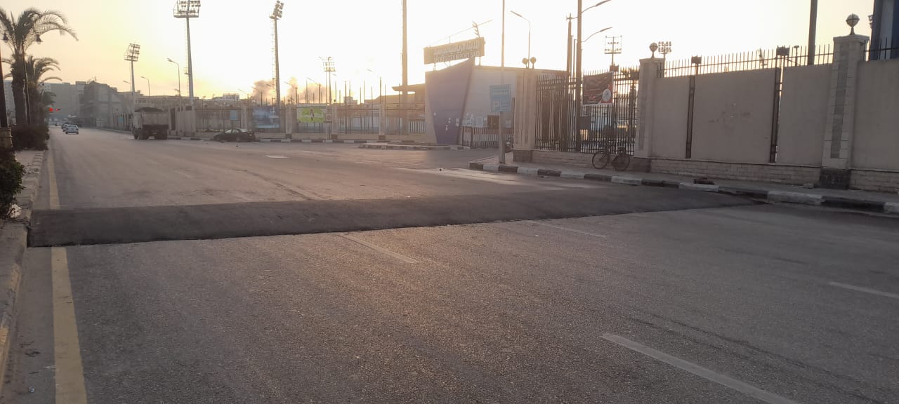 مطبات صناعية في موقع حادث وفاة طلاب جامعة بورسعيد 