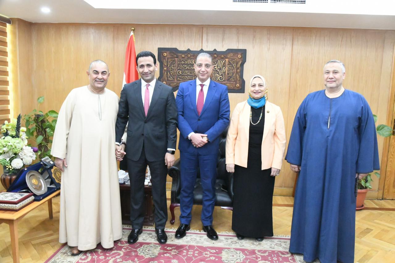 محافظ الفيوم يستقبل المهنئين بعيد الفطر 