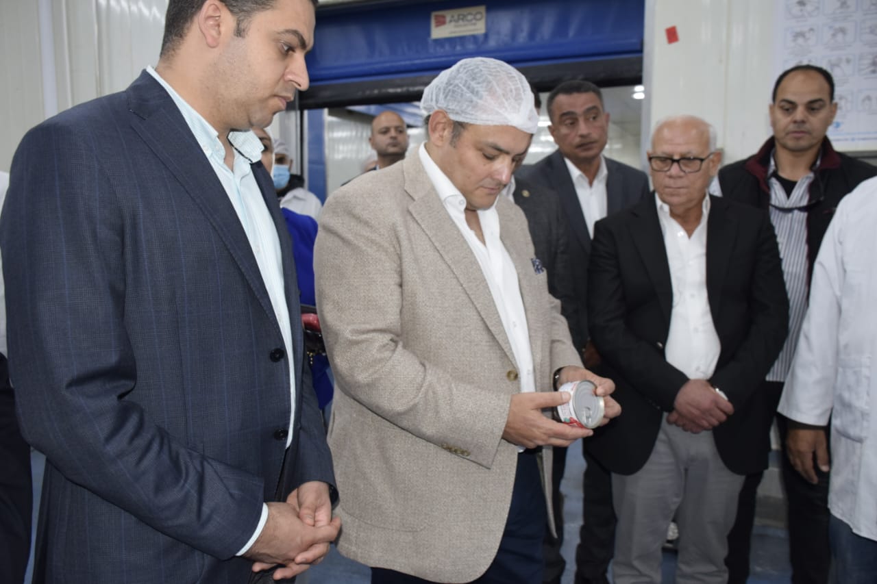 وزير التجارة والصناعة 