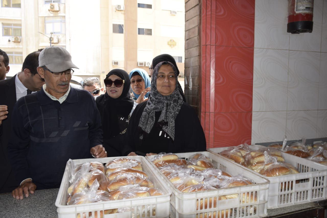 زيارة رئيس جهاز حماية المستهلك لبورسعيد 