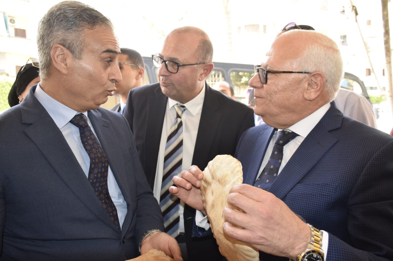 زيارة رئيس جهاز حماية المستهلك لبورسعيد 