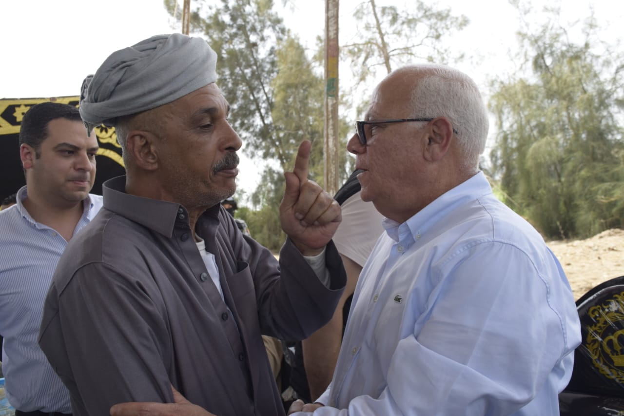 لقاء محافظ بورسعيد بأهالي الحسينية 