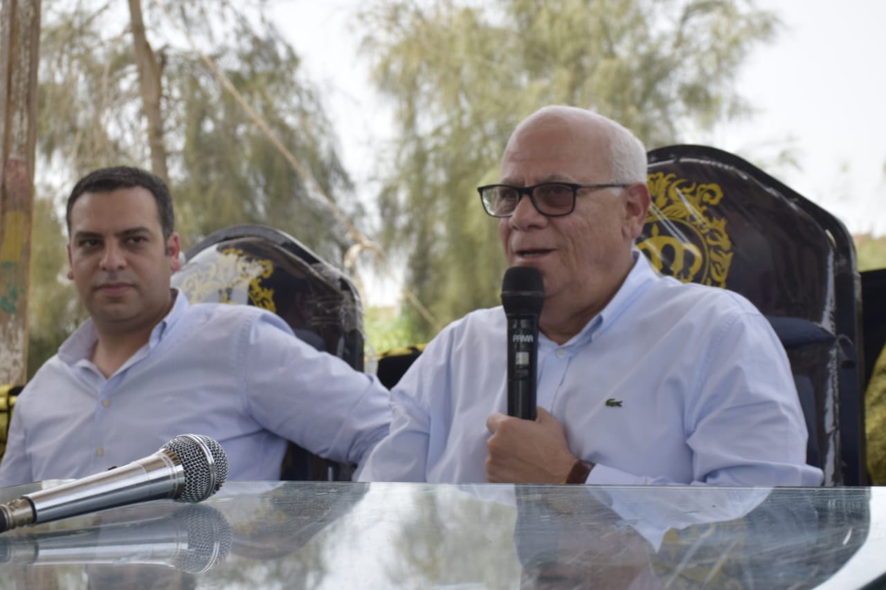 لقاء محافظ بورسعيد بأهالي الحسينية 