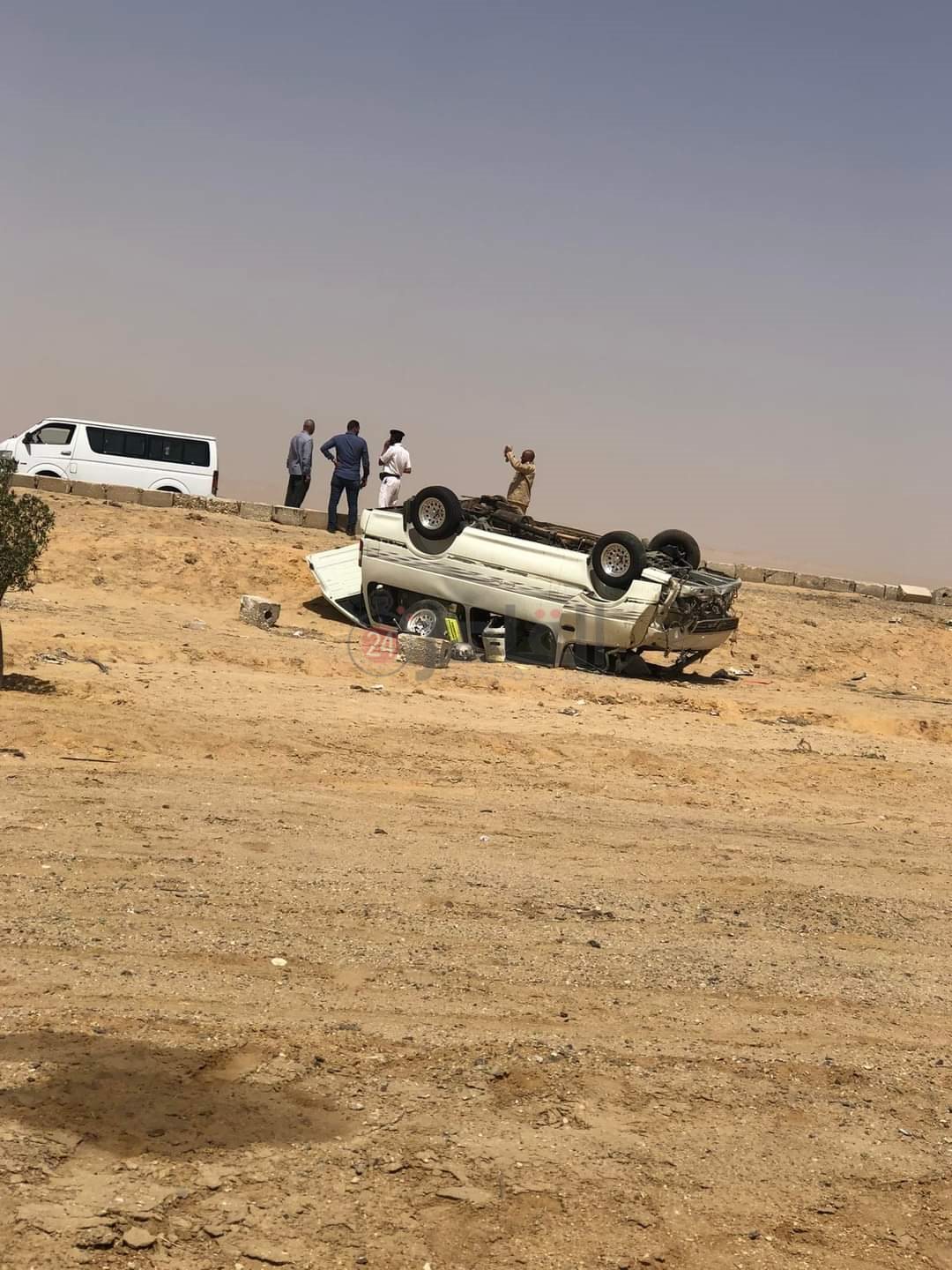 انقلاب سيارة ميكروباص