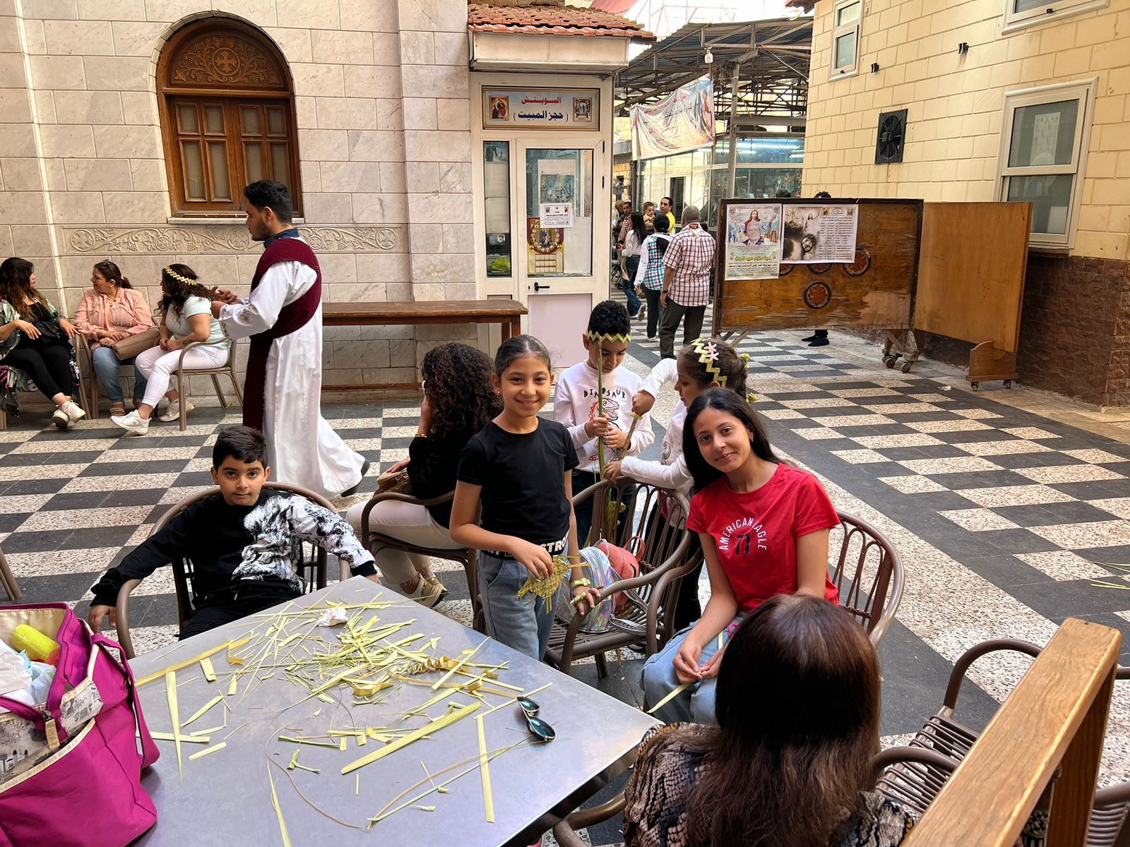 احتفالات أقباط بورسعيد بأحد الزعف 