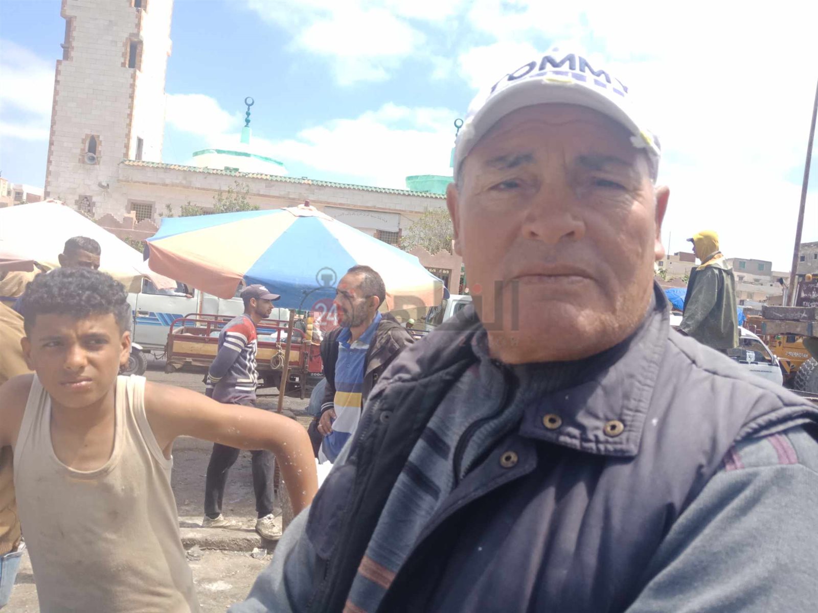 مزاد السمك على ضفاف بحر الماكس