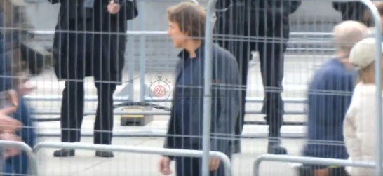 توم كروز من كواليس فيلم Mission Impossible (8)