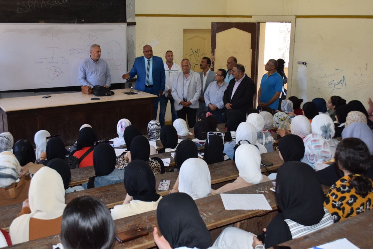 القوافل التعليمية المجانية لطلاب الشهادة الإعدادية ببورسعيد