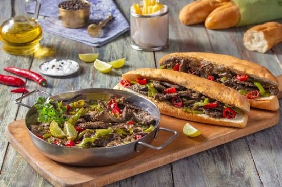 طريقة عمل الكبدة بالبصل مثل المحلات