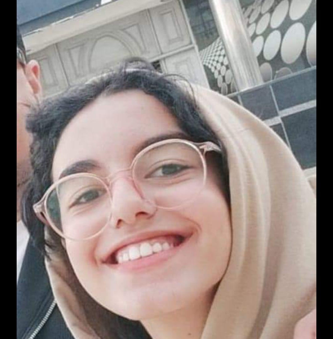 الطالبة المتغيبة ملك أحمد متولي 