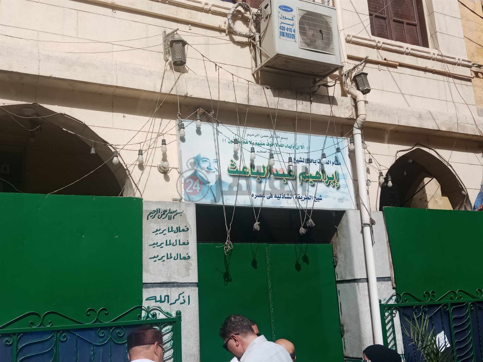 تجهيزات تشييع جنازة الشيخ الكتاني بالإسكندرية