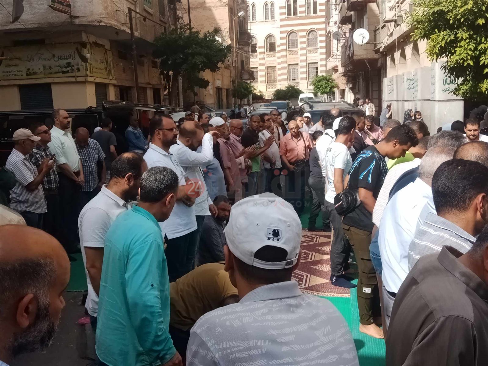 تجهيزات تشييع جنازة الشيخ الكتاني بالإسكندرية