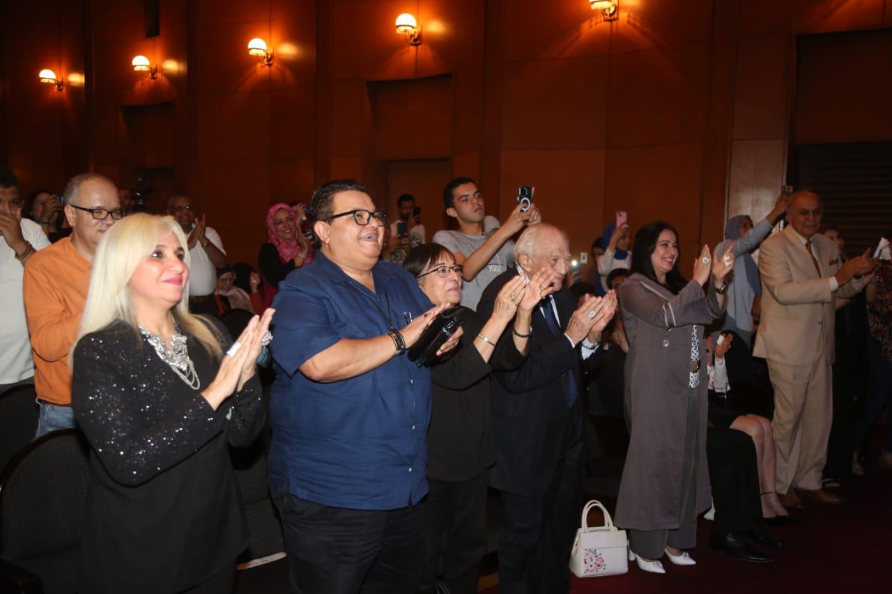 تكرريم سميحة أيوب 2