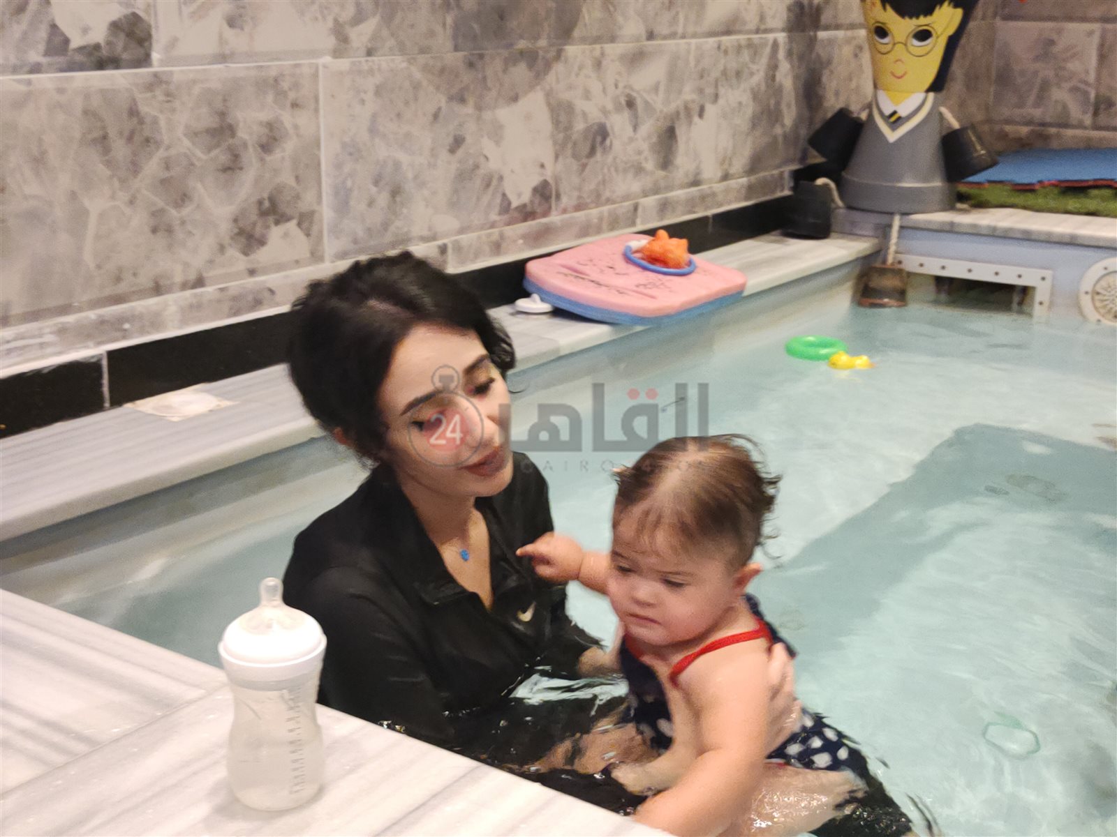 تعليم السباحة للرضع 