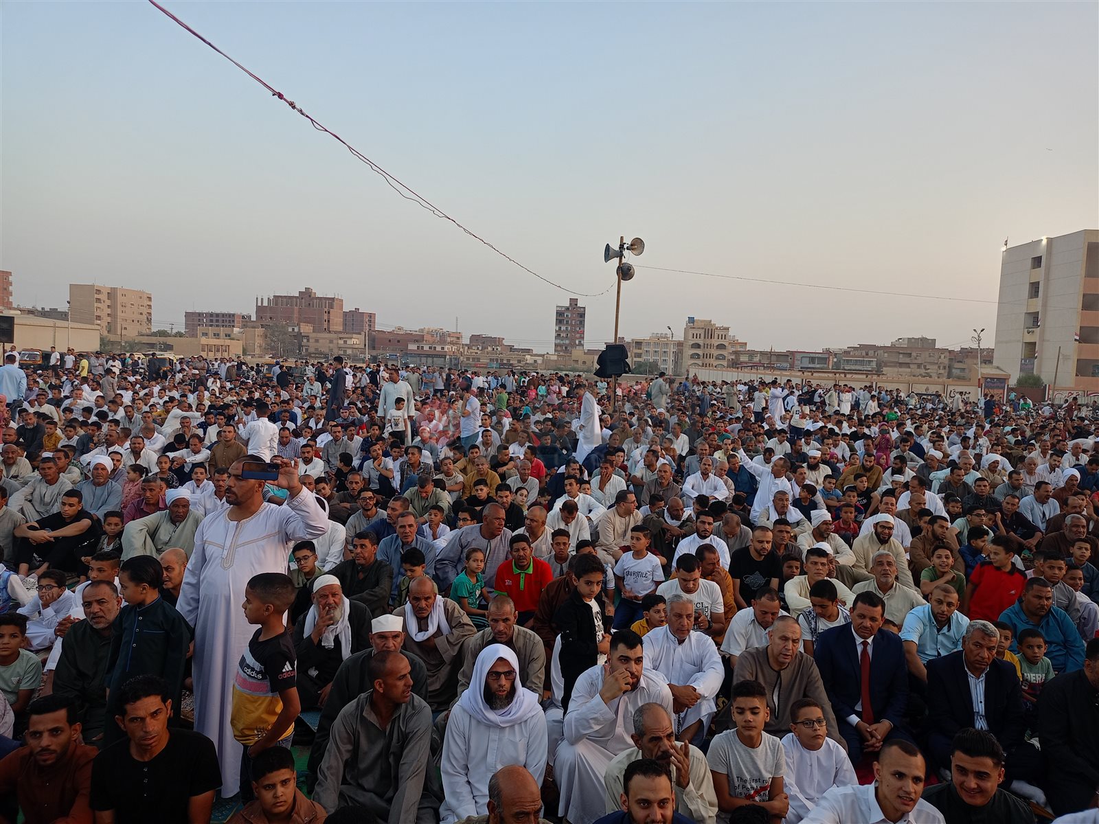 أهالي الفيوم يؤدون صلاة عيد الاضحي المبارك في 146ساحه| صور